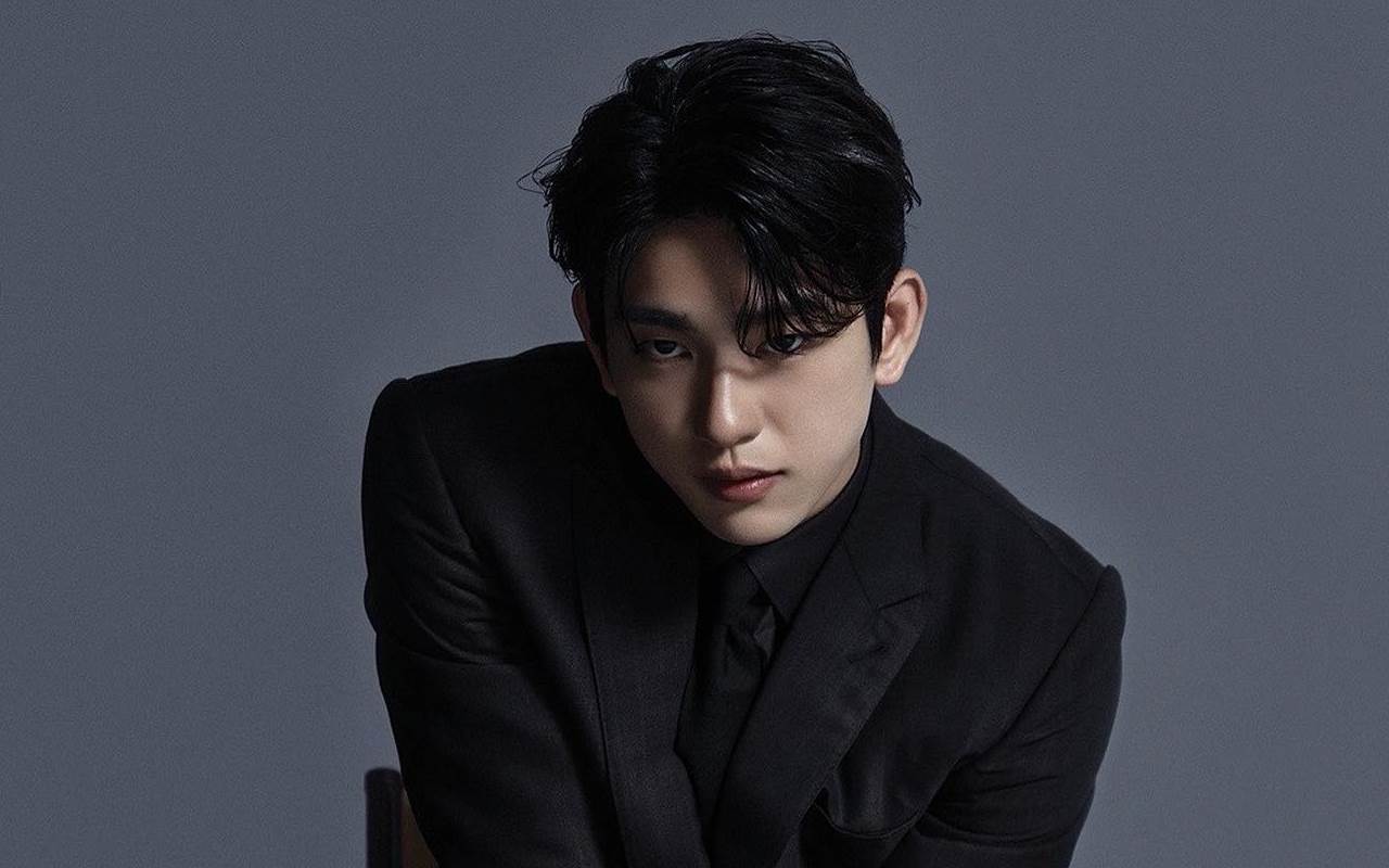 Jinyoung GOT7 Buat Kemunculan Mengejutkan di 'Reborn Rich', Ikut Khianati Karakter Song Joong Ki