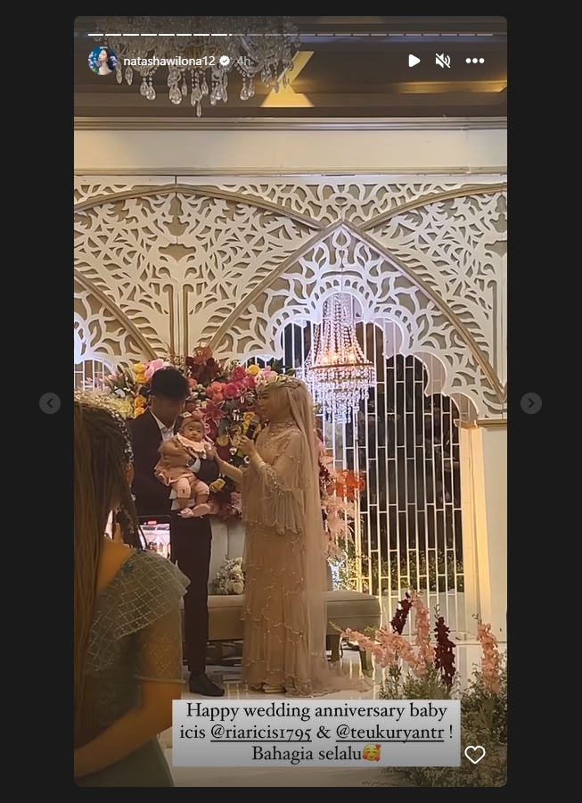 Natasha Wilona Rangkul Lengan Fadil Jaidi, Wajahnya Dinilai Terpaksa
