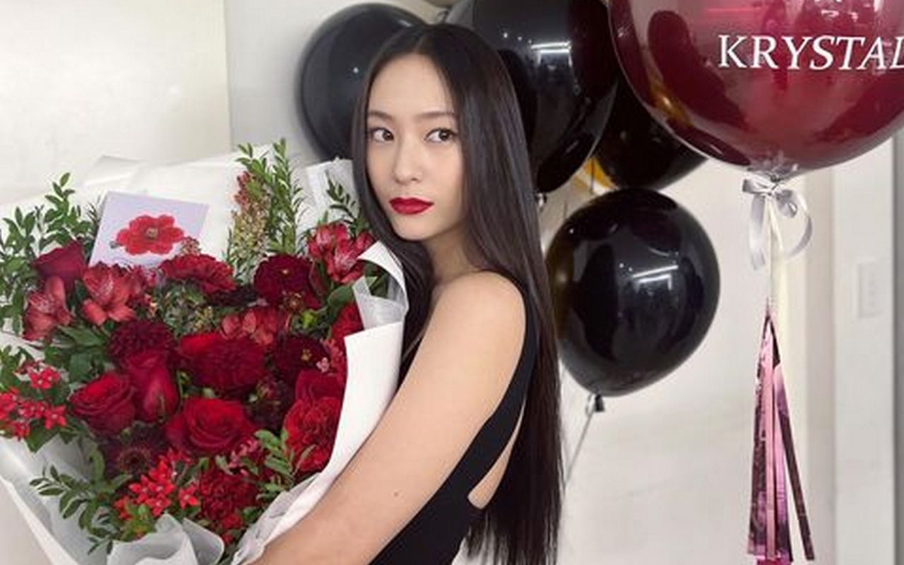 Krystal Jung Bikin Fans Meleleh Usai Tampilkan Aura Berkelas Walau Pakai Crop Top di Inggris