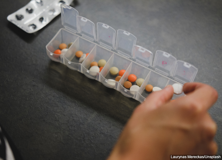 Bantuan Obat-Obatan
