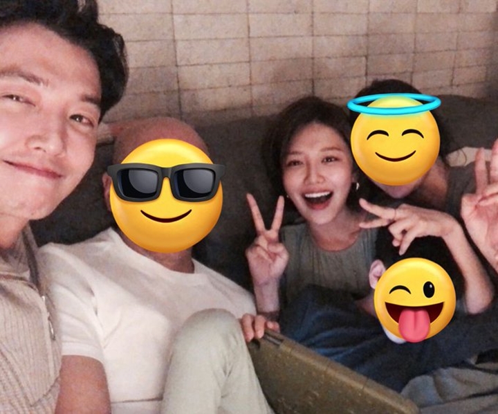 Jung Kyung Ho & Sooyoung SNSD Perdana Rilis Selfie Bareng Usai 10 Tahun Pacaran