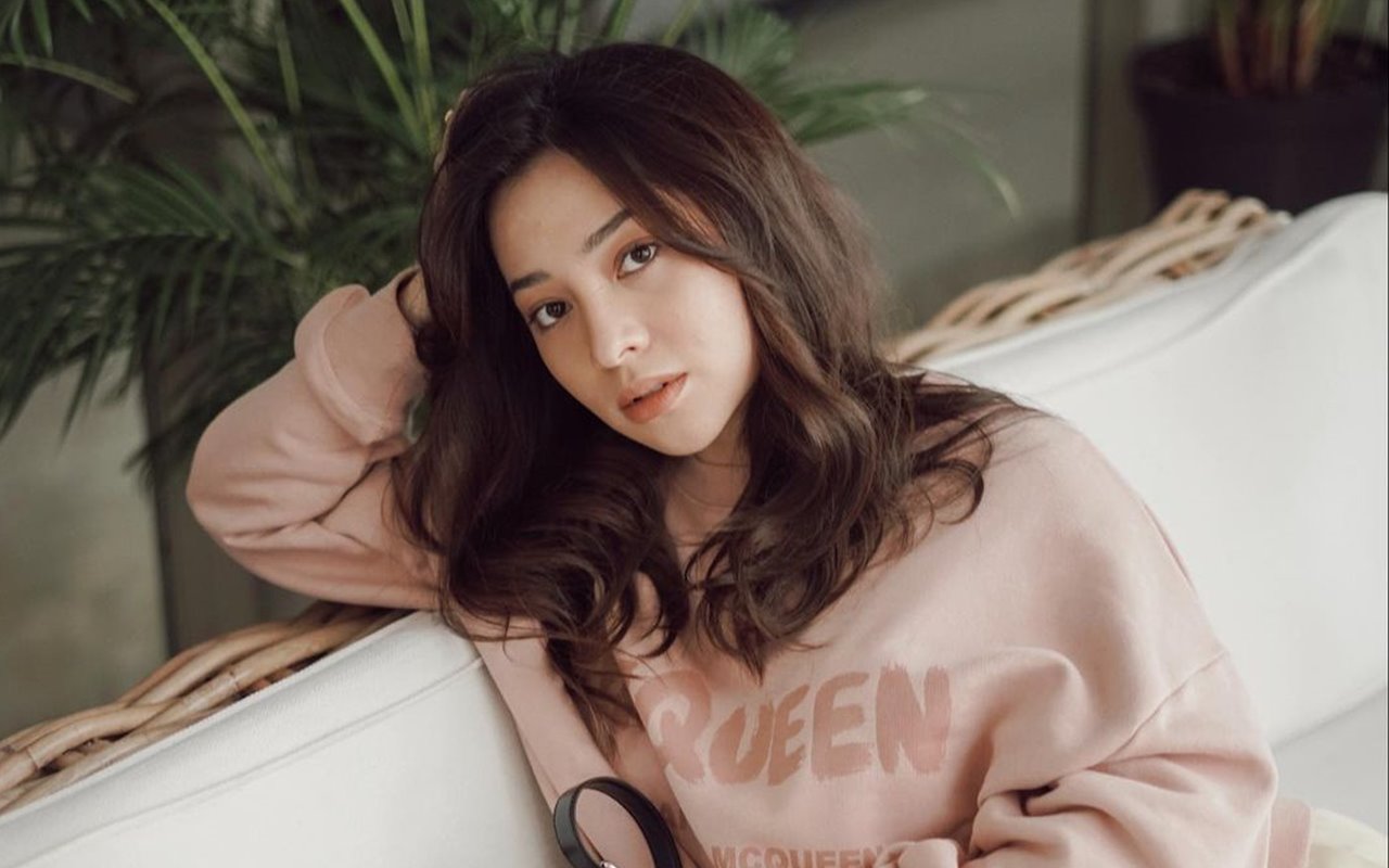 Sikap Nikita Willy Salaman Hingga Cipika-cipiki dengan Fans Curi Perhatian