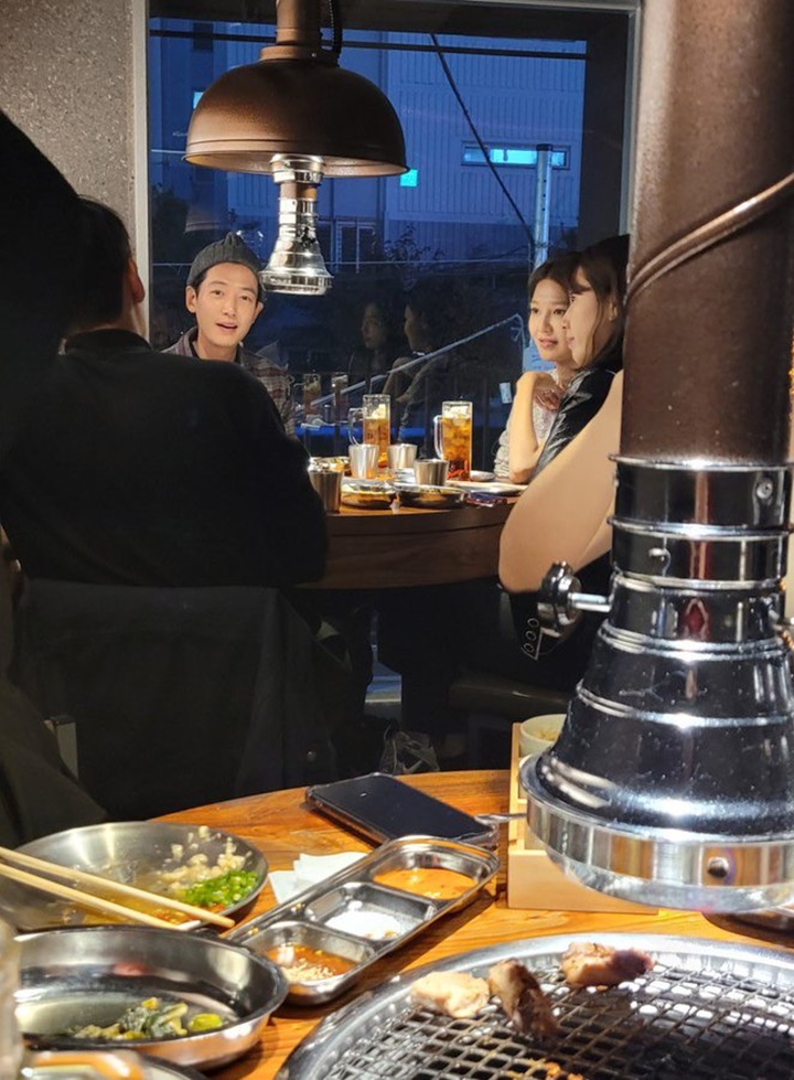 Park Shin Hye, Choi Tae Joon, Jung Kyung Ho & Sooyoung SNSD Ngobrol Serius Saat Double Date