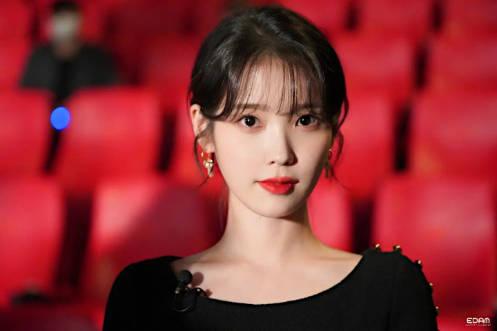 IU