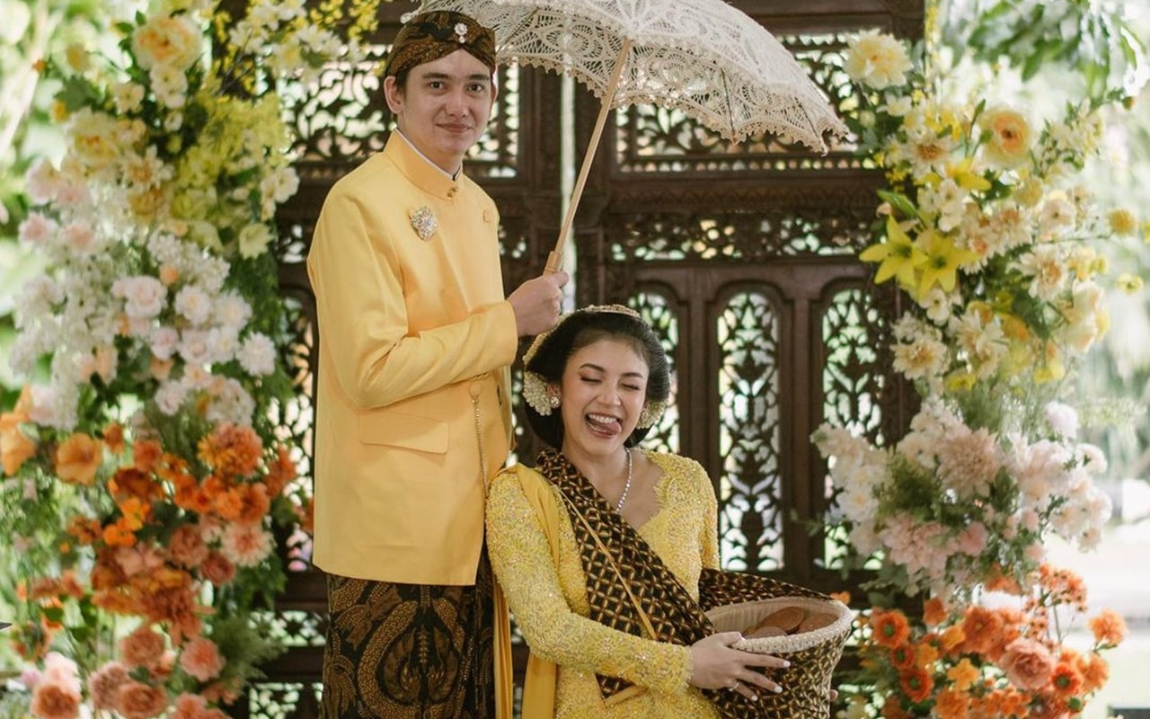 Adipati Dolken Dipertanyakan Gegara Tak Hadiri Baby Shower Sang Istri