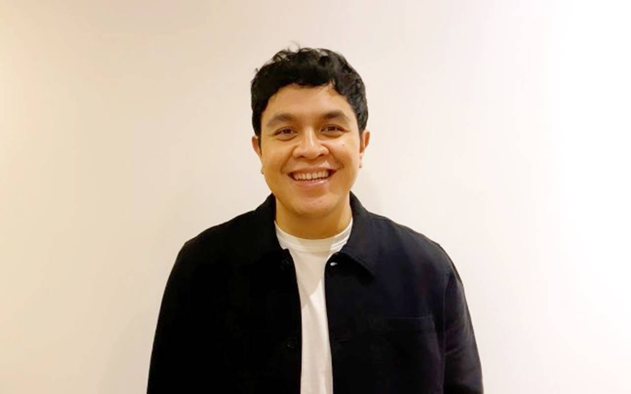 Tulus Terus Sebar Positive Vibes, Ikut Terlibat Gerakan Bantu Guru Belajar Lagi