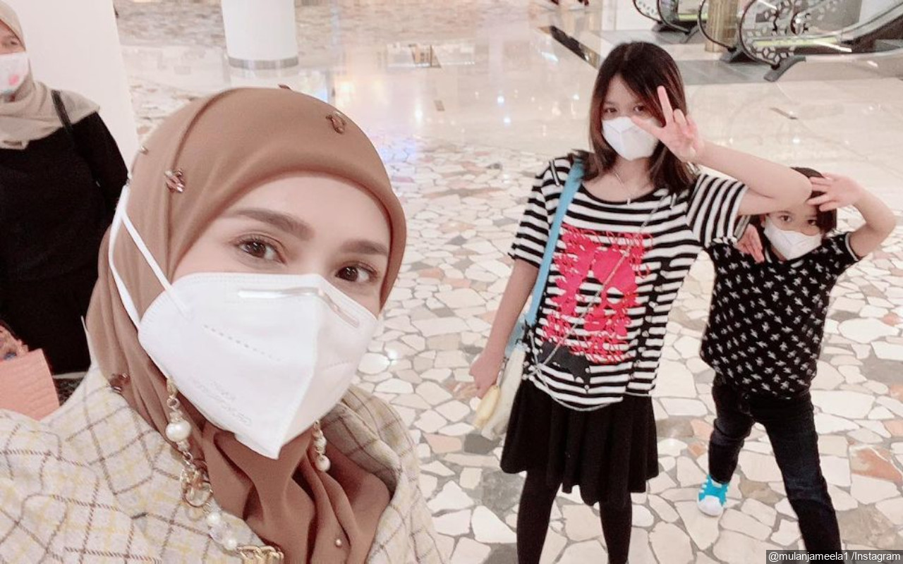 Mulan Jameela Pamer Penampilan Safeea Pakai Baju Adat, Tinggi Badan Putri Cantik Bikin Salfok