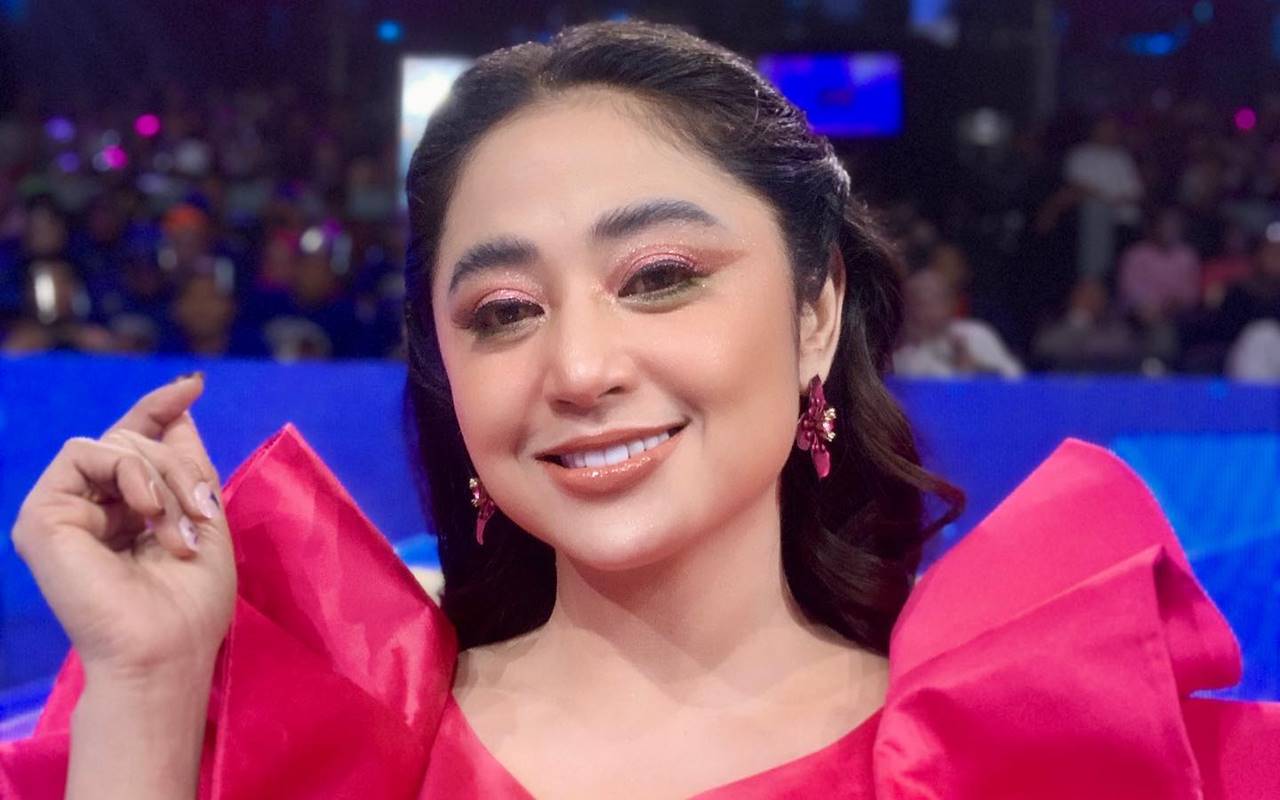 Siap Jika Nikah Keempat Kali, Dewi Persik Ungkap Nasihat Ibunda Soal Kedekatan Dengan Rian Ibram