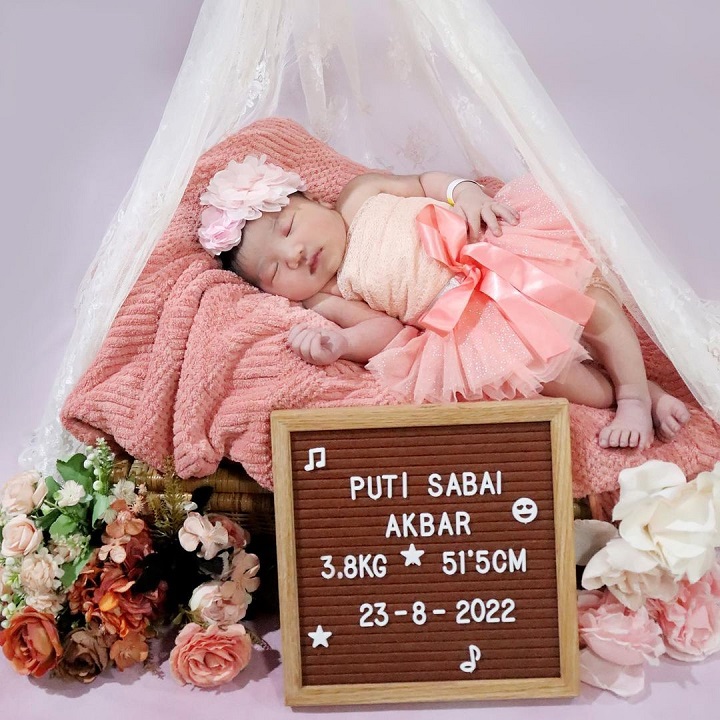 Ala Pinky Girl