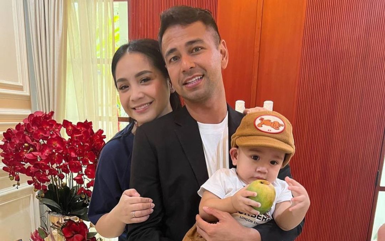 Rayyanza Cipung Asyik Joget, Kemesraan Raffi Ahmad dan Nagita di Belakang Kamera Bocor