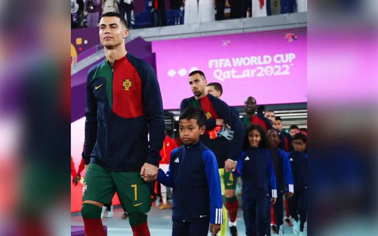 Sosok Bocah Yang Digandeng Cristiano Ronaldo Di Match Portugal Vs Ghana Ternyata Asal Indonesia