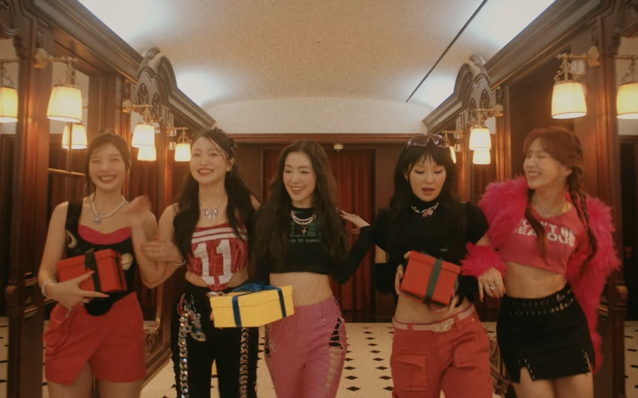 Cantik Paripurna, Red Velvet Gelar Pesta Meriah Bernuansa Fantasi di MV 'Birthday'