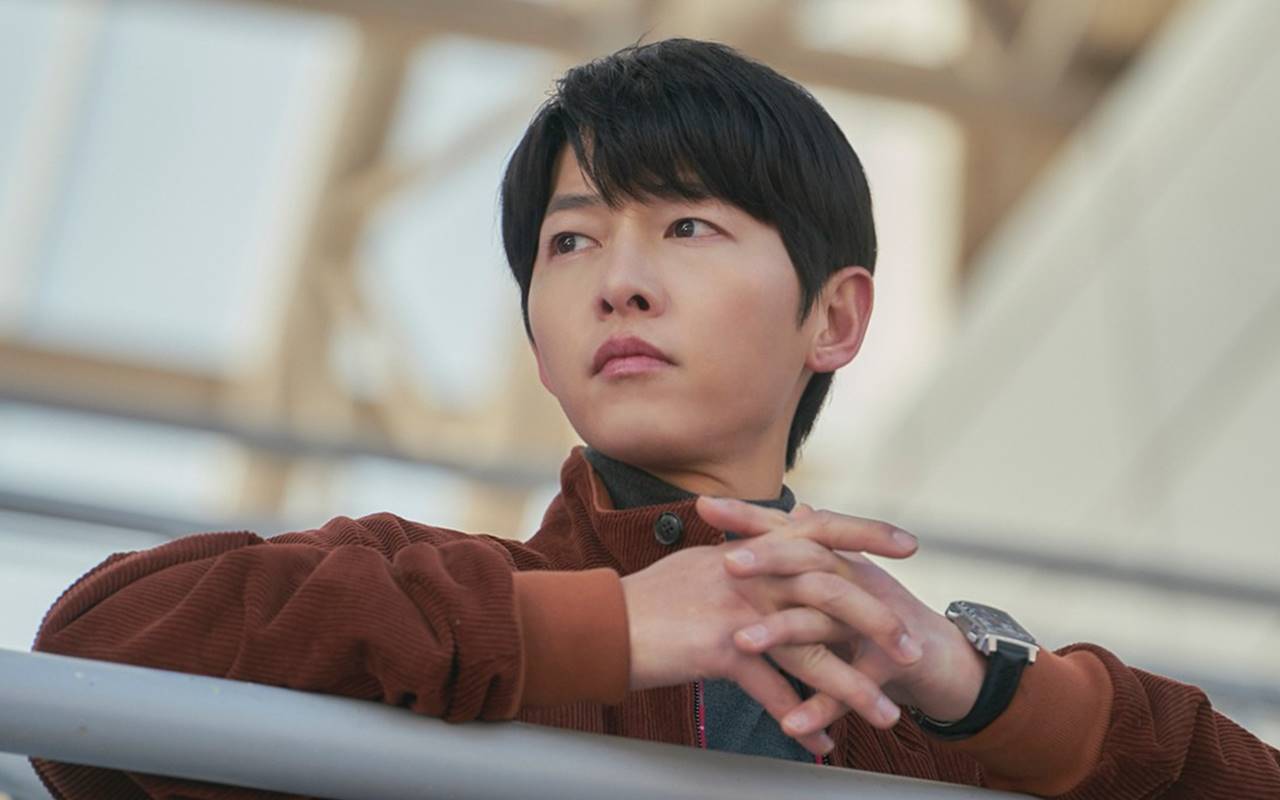 Pembatalan Siaran 'Reborn Rich' Song Joong Ki Bikin Suudzon, JTBC Angkat Bicara