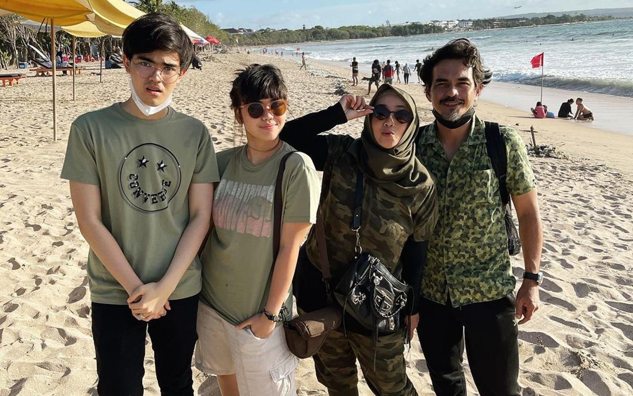 Syok Ayahnya Nikah Lagi, Putri Teddy Syah: Sosok Ibu Nggak Tergantikan