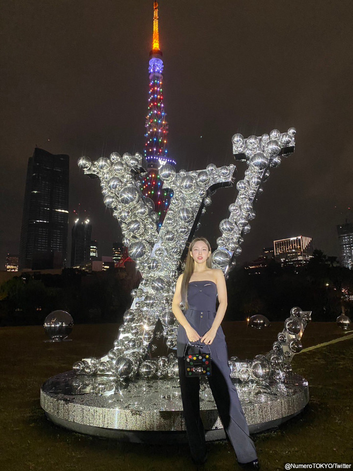Body Goals Nayeon Curi Perhatian