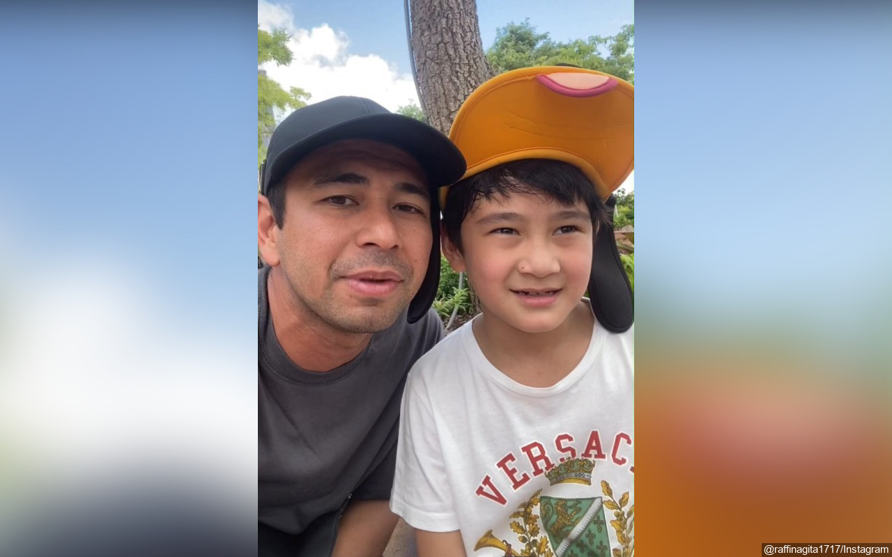 Selalu Kagum dengan Piala-piala Raffi Ahmad, Rafathar Kini Akhirnya Raih Medali Pertama