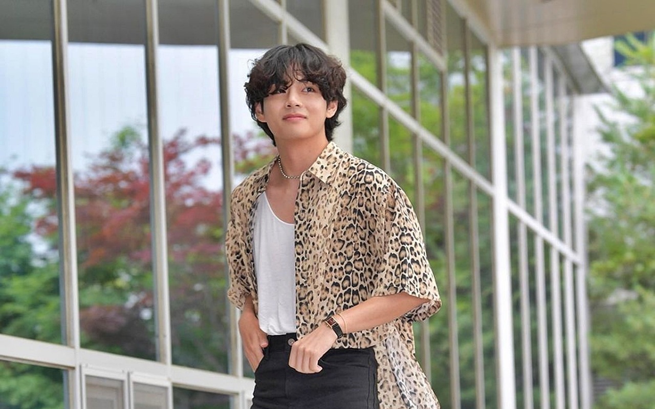Momen V BTS Baru Sadar Jadi Orang Super Terkenal