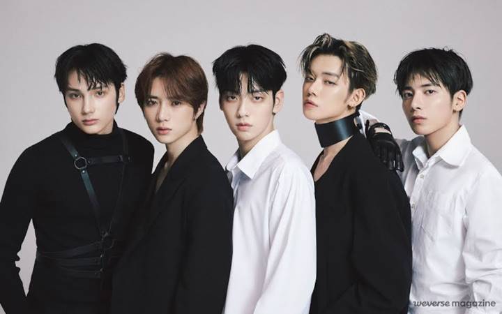 TXT Luruskan Tuduhan Tampil Lipsync