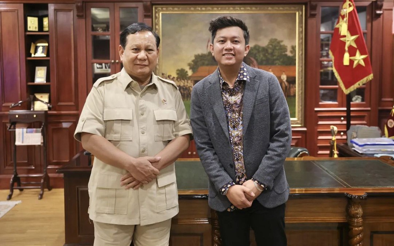 Denny Caknan Unggah Foto Bersama Menhan Prabowo Subianto, Disebut Mirip Bak Anaknya