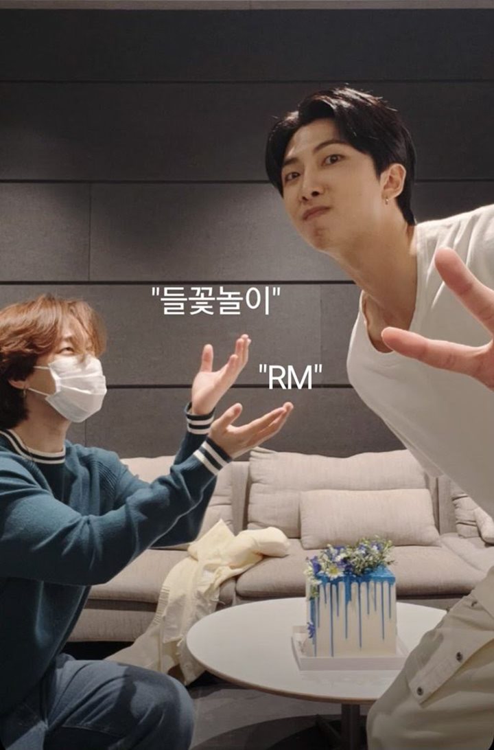 Jimin BTS Tak Sengaja Pamer Biseps Sukses Bikin Gagal Fokus