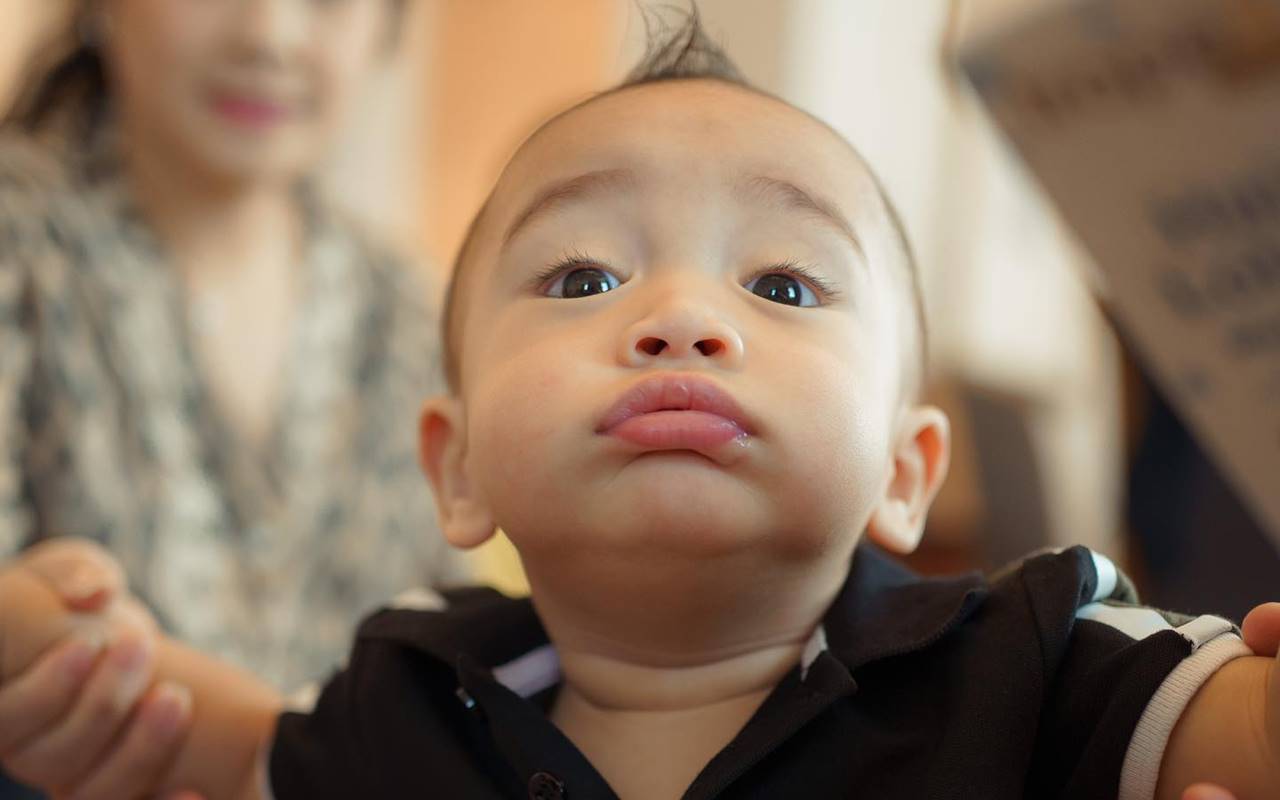 Dijuluki Anak Sultan, Rayyanza Cipung Justru Lahap Meski Cuma Makan Nasi Kecap