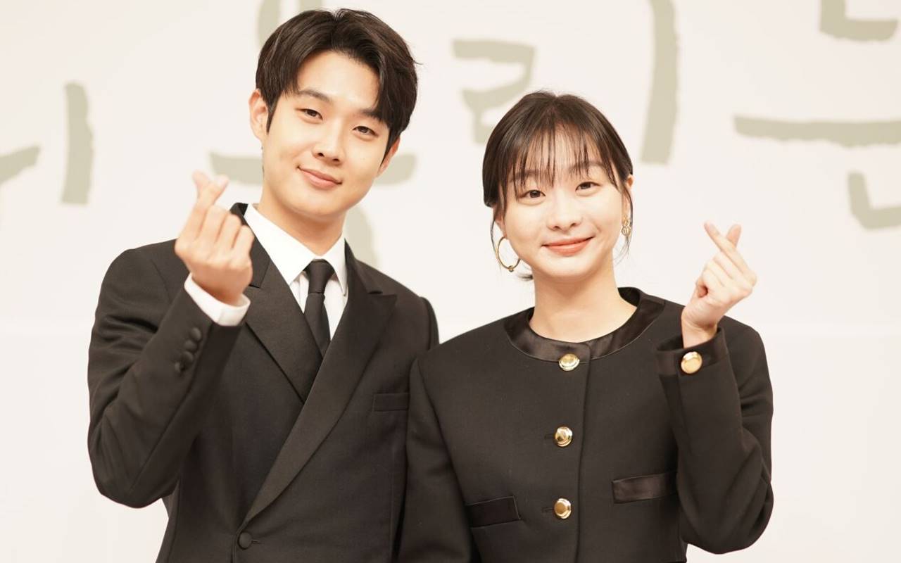 Deretan Momen Uwu Choi Woo Shik dan Kim Da Mi di 'Our Beloved Summer' Mendadak Dibahas