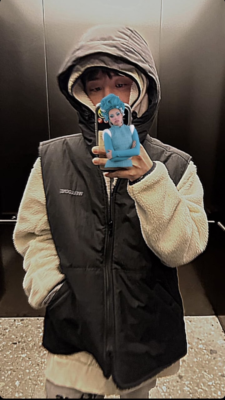 G-Dragon BIGBANG Pamer Style Musim Dingin, Kondisi Kesehatan Dikhawatirkan