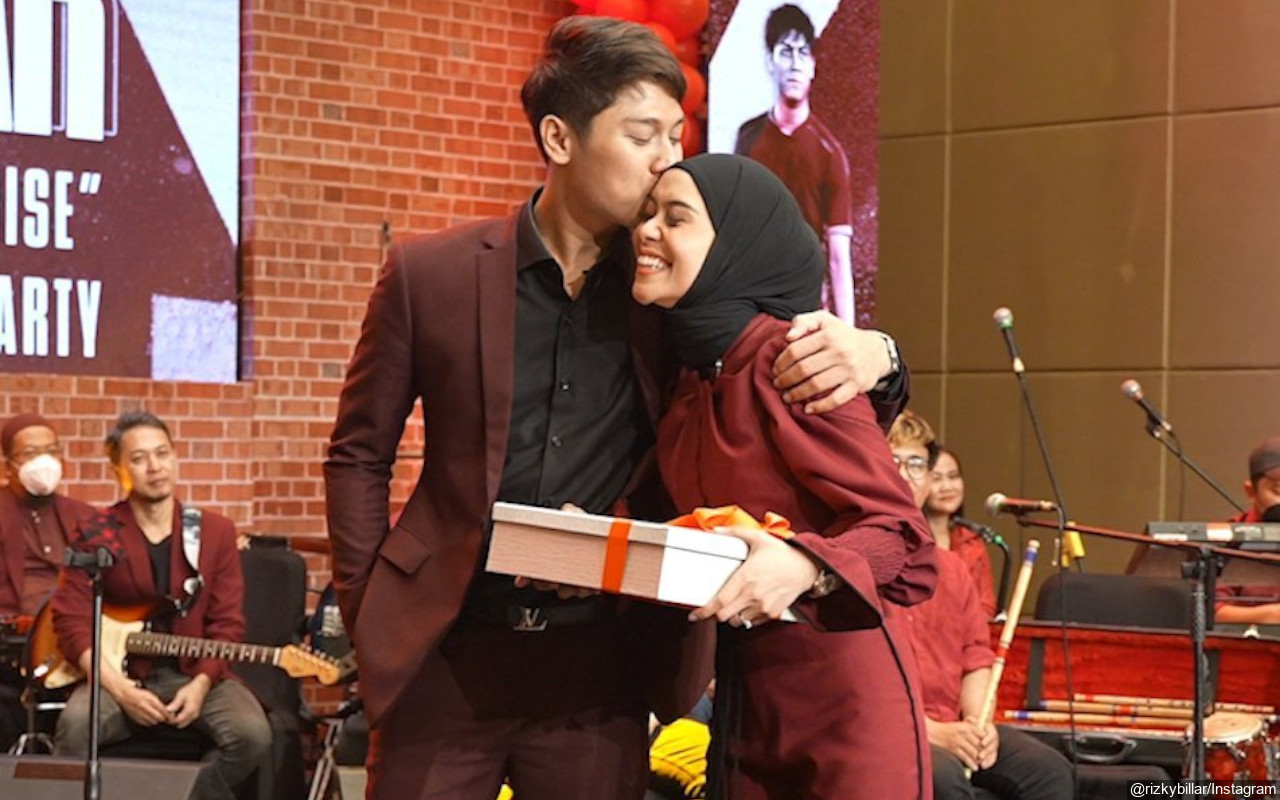 Lesti Kejora Pamer Video Masak, Momen Mesra Disuapi Rizky Billar Disorot