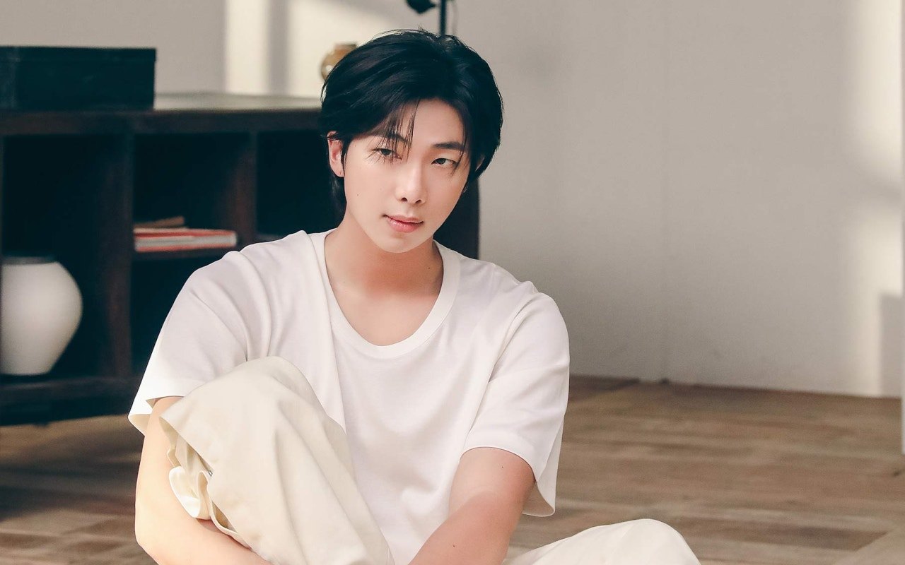 Cerdas, RM BTS Siasati Salah Paham Soal Judul 'Still Life'