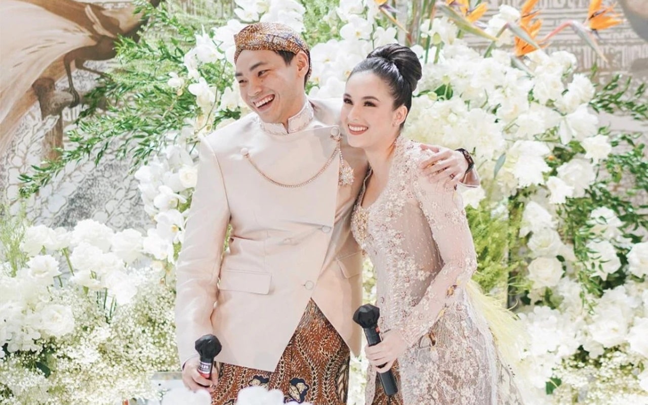 Cinderella Wannabe, Chelsea Islan dan Rob Clinton Dansa Romantis di Pesta Resepsi