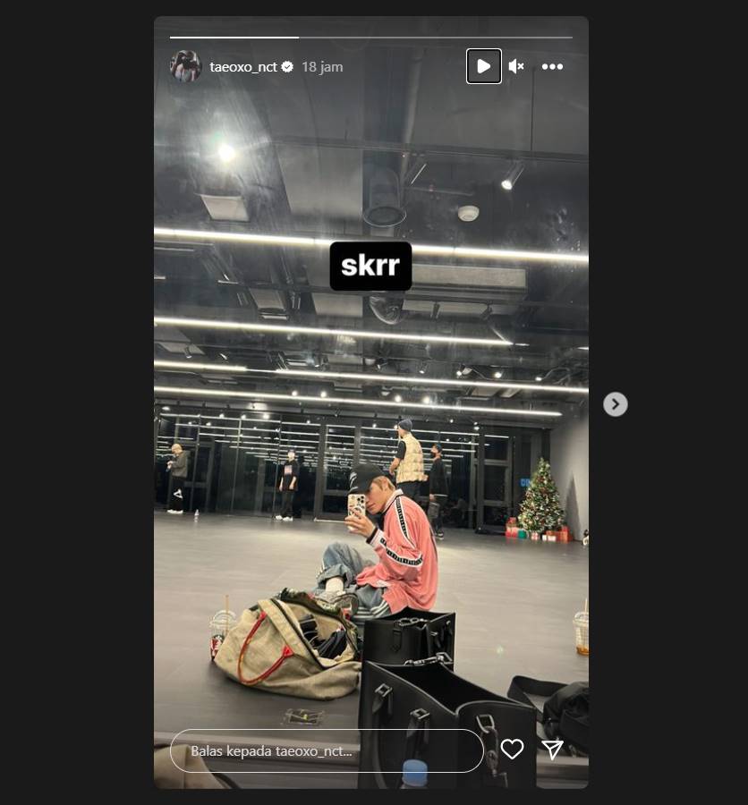 Taeyong menunjukkan NCT 127 berlatih
