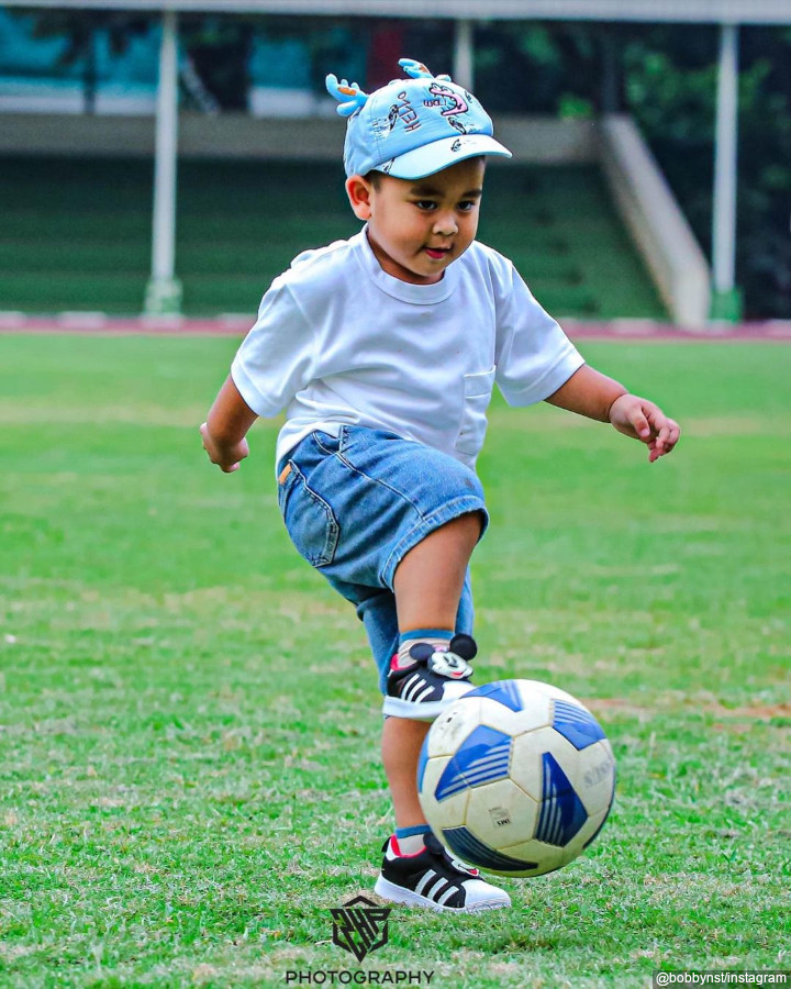 Main Bola 