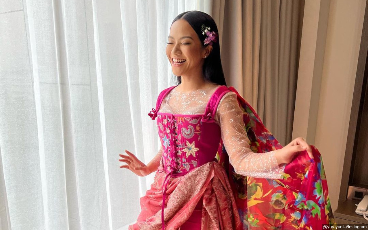 Yura Yunita Belajar Bahasa Isyarat untuk Konser BTN Artikulasi Festival, Sisipkan Pesan Menyentuh