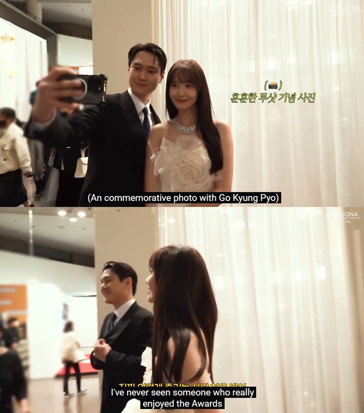 Blue Dragon Film Awards 2022: Foto Bareng, Yoona SNSD Takjub Kelakuan Go Kyung Pyo