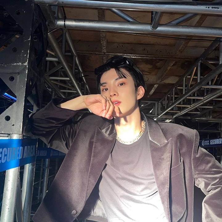 Idol yang Tegas