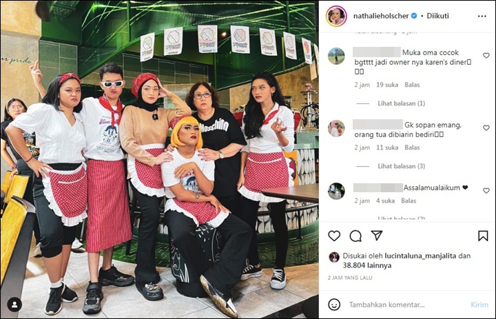 Nathalie Holscher Pamer Jadi Pelayan Karen\'s Diner, Sang Oma Justru Dipuji Cocok Jadi Owner Nathalie Holscher Pamer Jadi Pelayan Karen\'s Diner, Sang Oma Justru Dipuji Cocok Jadi Owner Nathalie Holscher Pamer Jadi Pelayan Karen\'s Diner, Sang Oma Justru Dipuji Cocok Jadi Owner