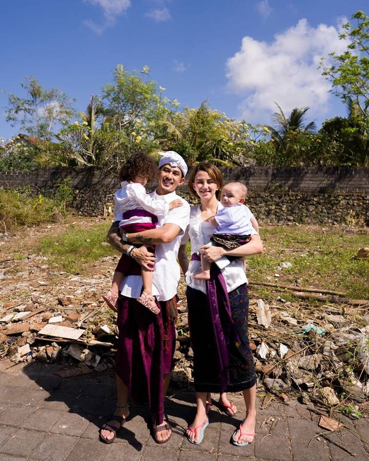 Sambut Hari Ibu, Intip Potret Felicya Angelista dan 9 Aktris Muda Dress ...