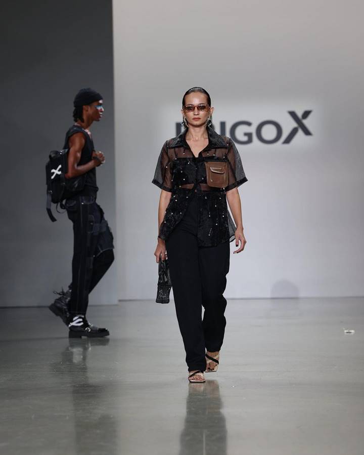 Melenggang di New York Fashion Week