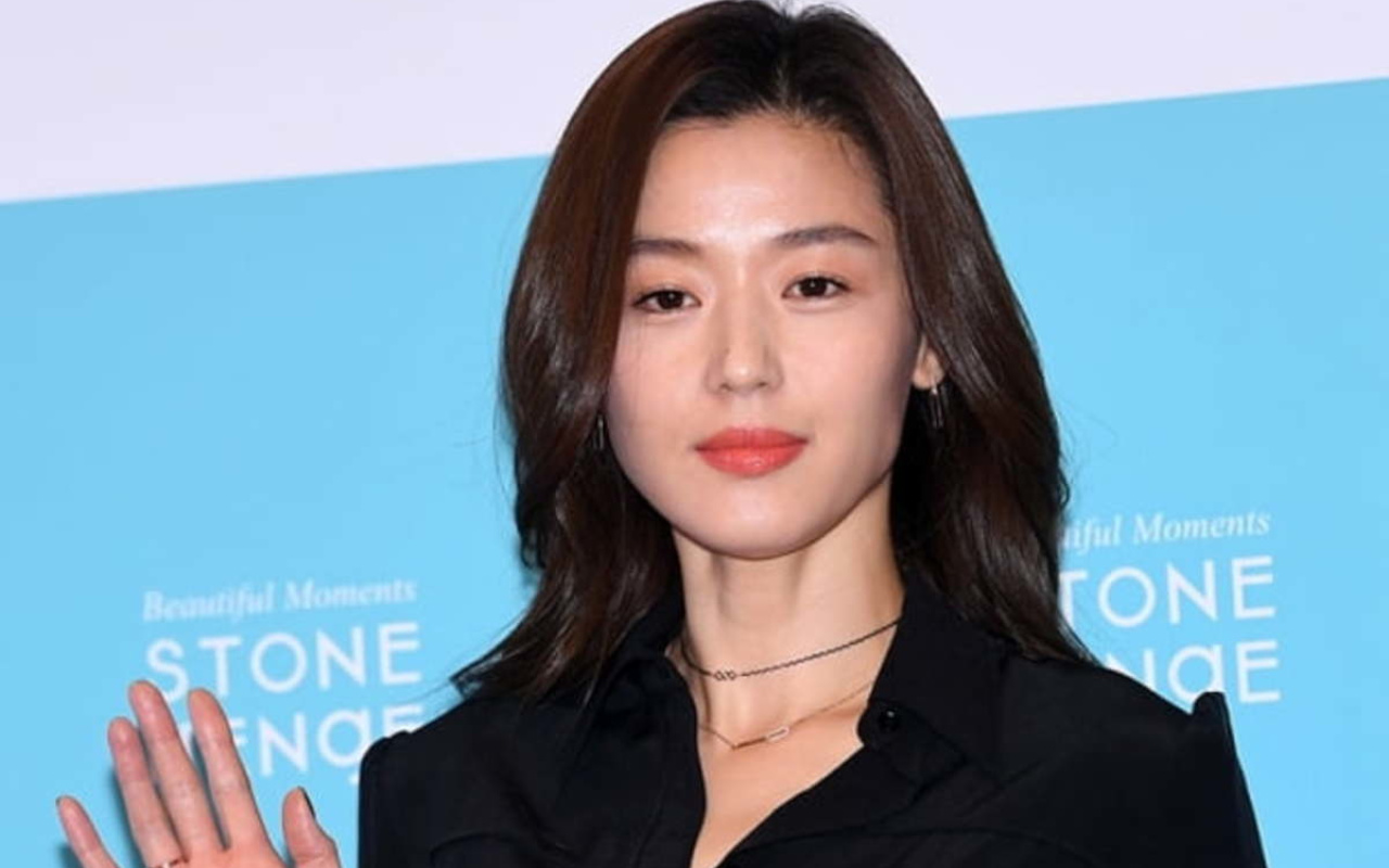 Jun Ji Hyun Ikut Jadi Pembahasan Gara-gara MV NewJeans 'Ditto'