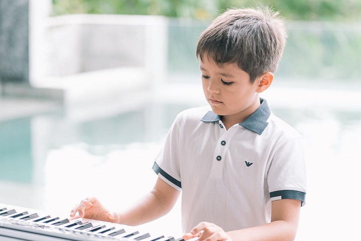 El Barack Main Keyboard