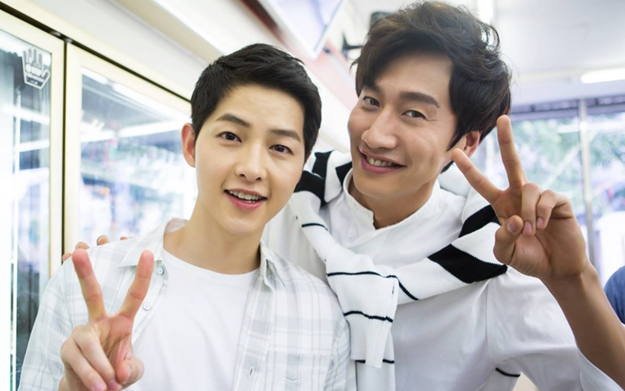 Sahabatan, Kemiripan Song Joong Ki dan Lee Kwang Soo Saat Umumkan Pacaran Disorot