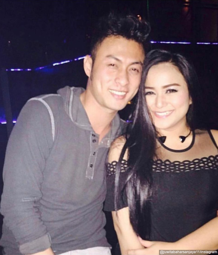 Juwita Bahar dan Deddy Putra
