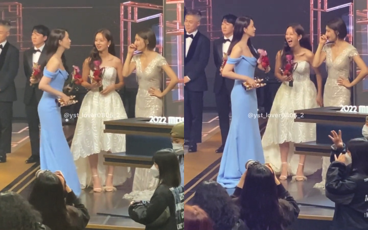 Interaksi YoonA dan Hyeri di MBC Drama Awards