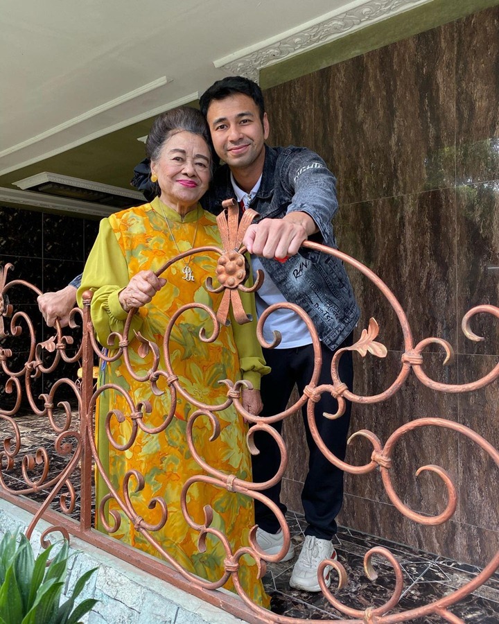 Kenalkan Mami Popon ke Buah Hati