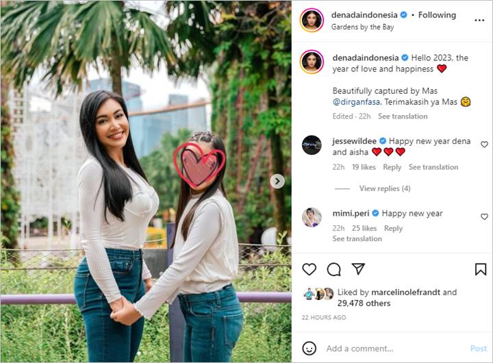 Video Perayaan Tahun Baru Denada dan Aisha Diserbu, Paras di Balik Stiker Kantongi Sanjungan