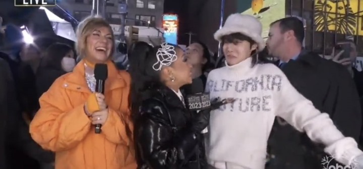 J-Hope BTS Disinggung Soal Ciuman Saat Tampil Times Square, Reaksinya Auto Viral