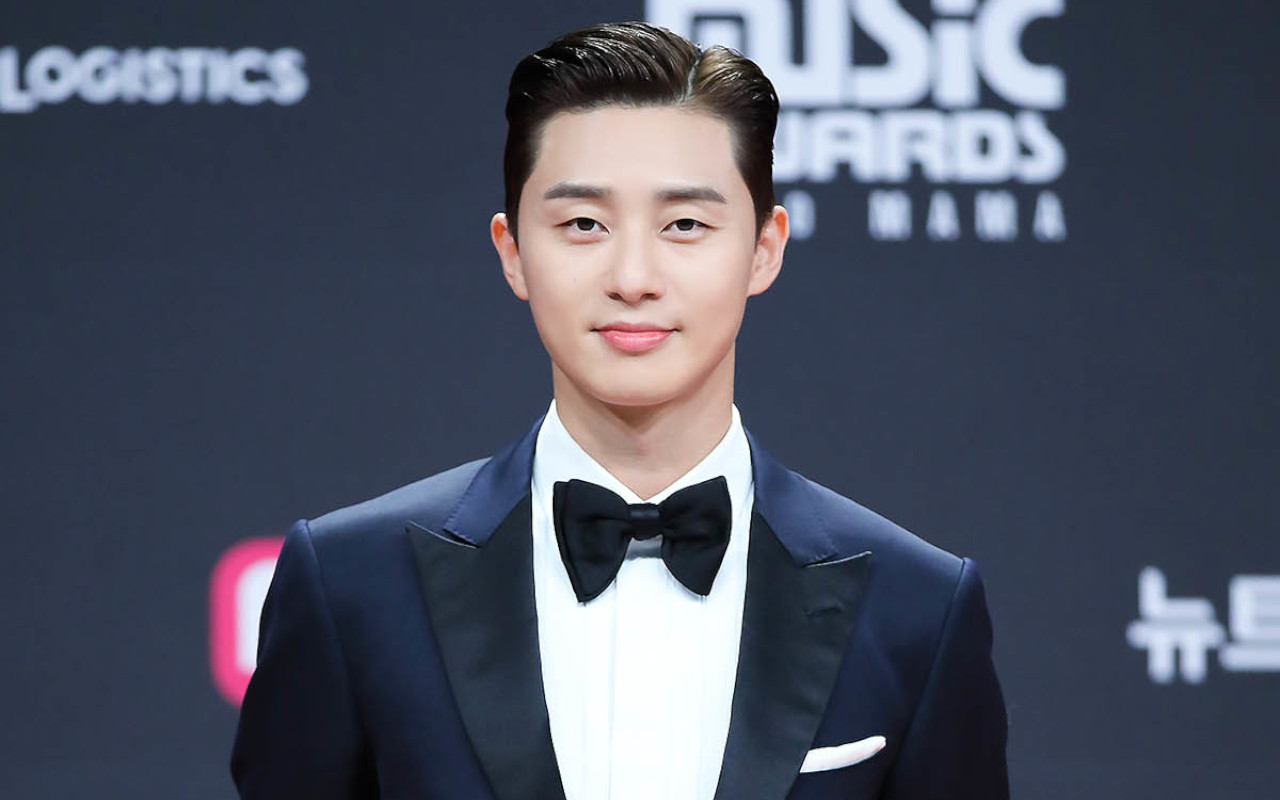 Park Seo Joon Sampaikan Pesan Cinta dan Terima Kasih di Postingan Terbaru