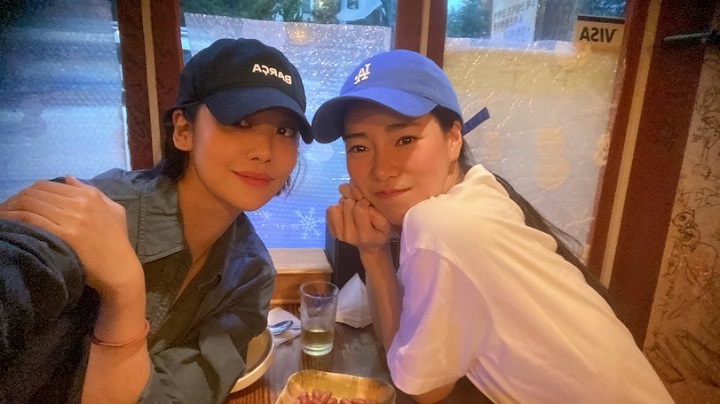 Lim Ji Yeon dan Cha Joo Young 