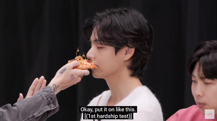 Ngenes Lagi Diet, Momen Jungkook Isengi V BTS Curi Perhatian