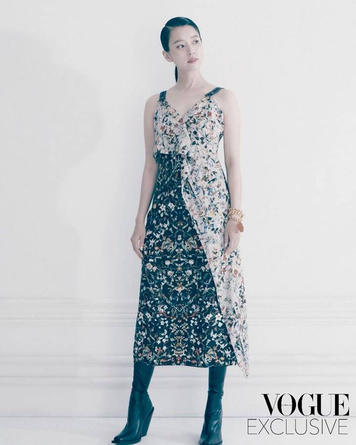 Cute dengan Dress Kembang